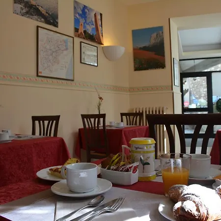 ホテル Due Torri 3*