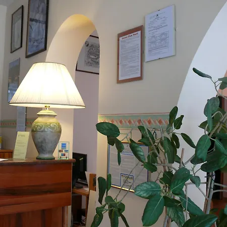 Due Torri Otel San Severino Marche