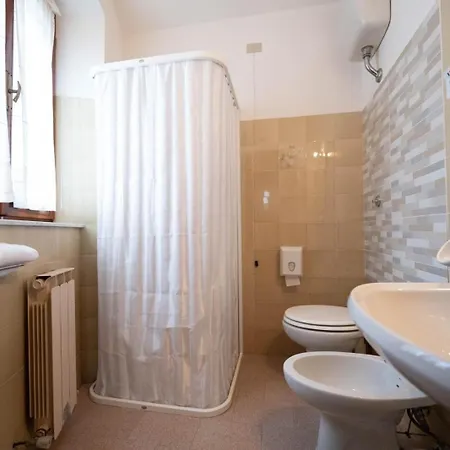 Due Torri Otel San Severino Marche