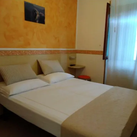 ホテル Due Torri サン・セヴェリーノ・マルケ